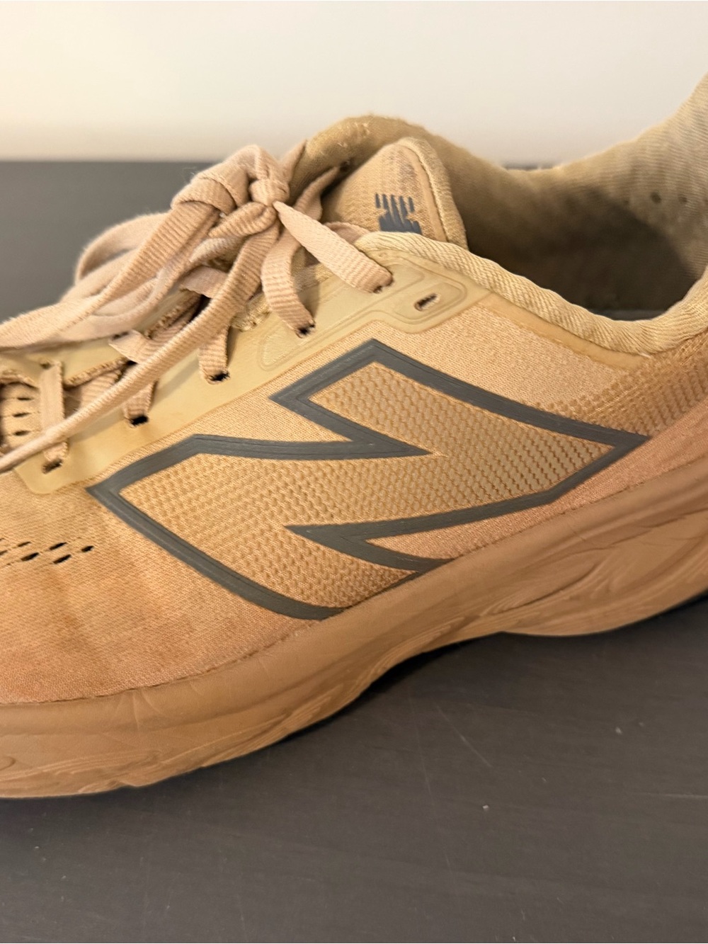 New Balance Men's Beige/Tan Athletic Running Shoe